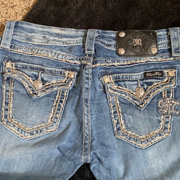 Miss Me Distressed Boot Cut - Picture 3 of 6